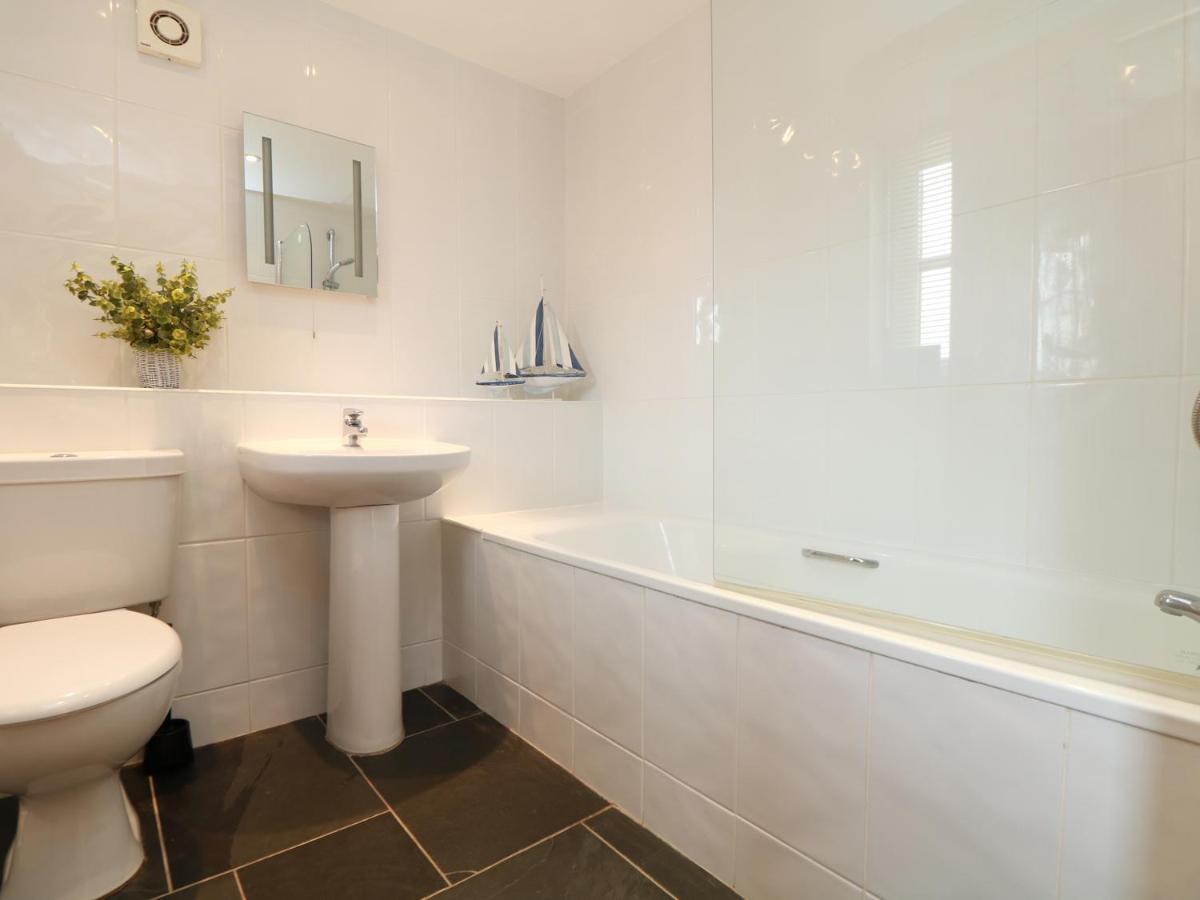 Hawthorn Cottage Труро Екстериор снимка